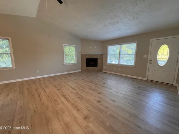 $2,550 | 407 Hickory Street, Unit UP, Emerald Isle, NC 28594