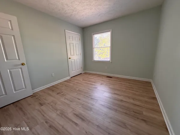 $2,550 | 407 Hickory Street, Unit UP, Emerald Isle, NC 28594