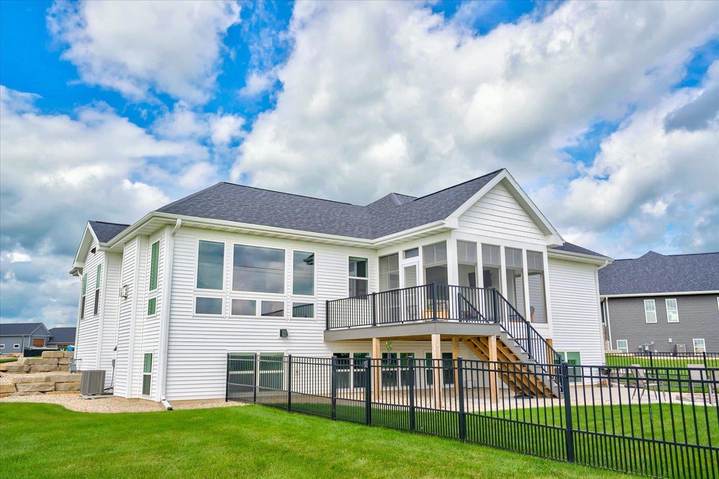 6607 Kades Sun Prairie Sun Prairie, WI 53590 - Photo 60 of 77