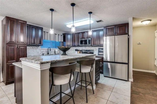 $289,999 | 656 Condor Trail, Saginaw, TX 76131