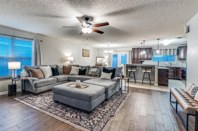 $289,999 | 656 Condor Trail, Saginaw, TX 76131