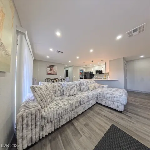 $1,690 | 8600 West Charleston Boulevard, Unit 2031, Las Vegas, NV 89117