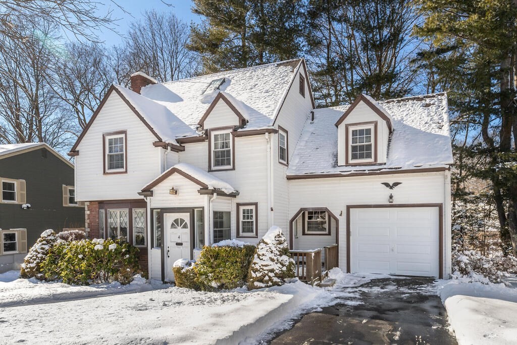4 Ronaele Road Medford, MA 02155 - Photo 2 of 30 Gallery Image 2
