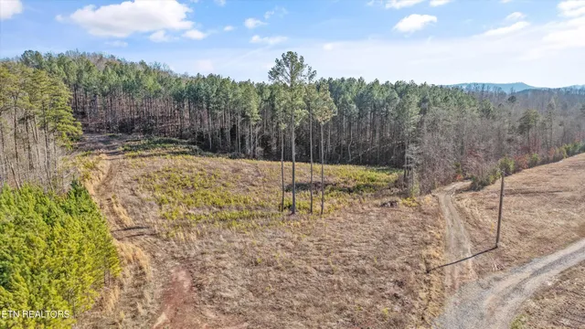 $175,000 | 235 Bill Moser Road, Vonore, TN 37885