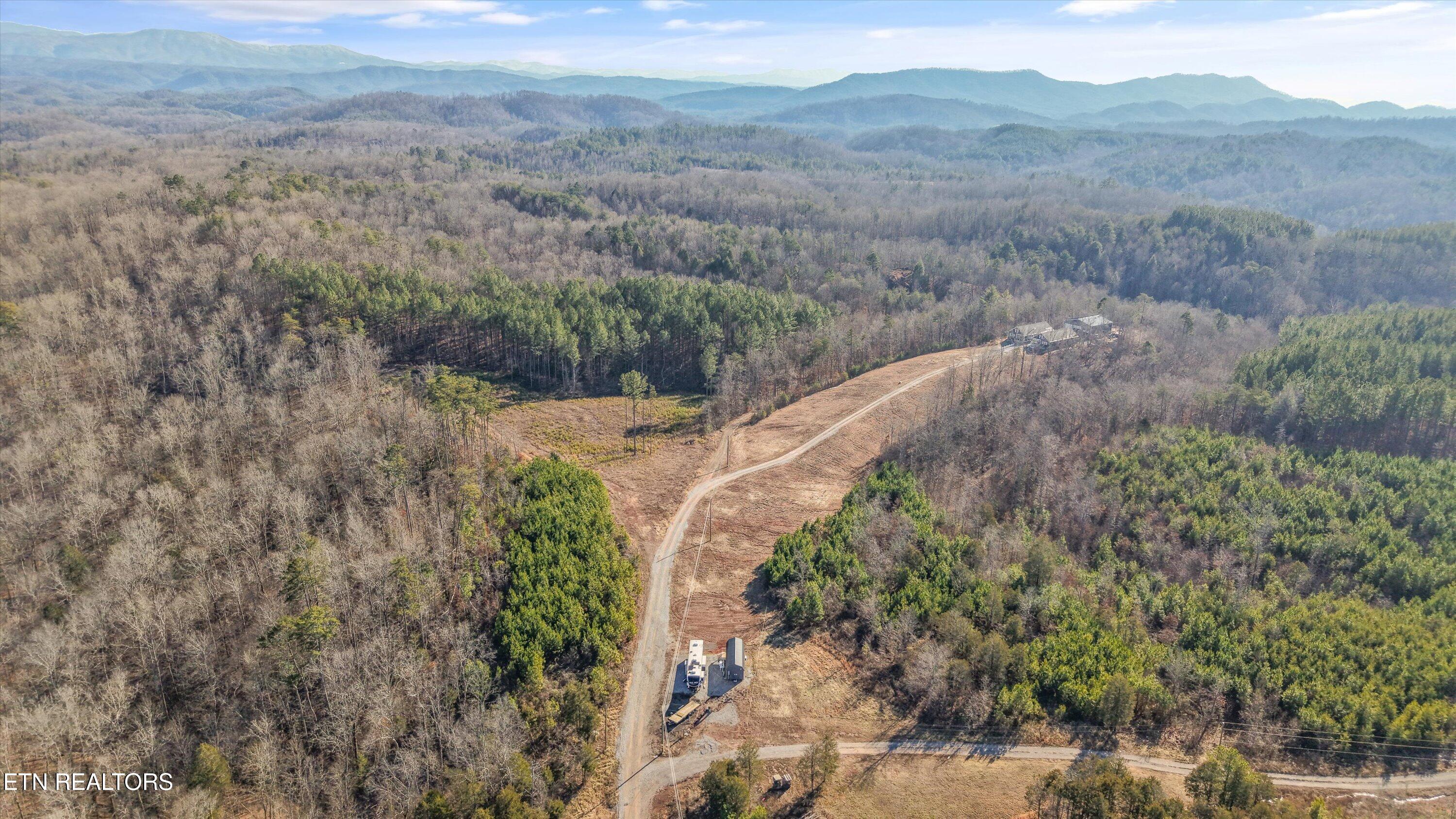 235 Bill Moser Road Vonore, TN 37885 - Photo 3 of 12 03-235 Bill Moser Rd02