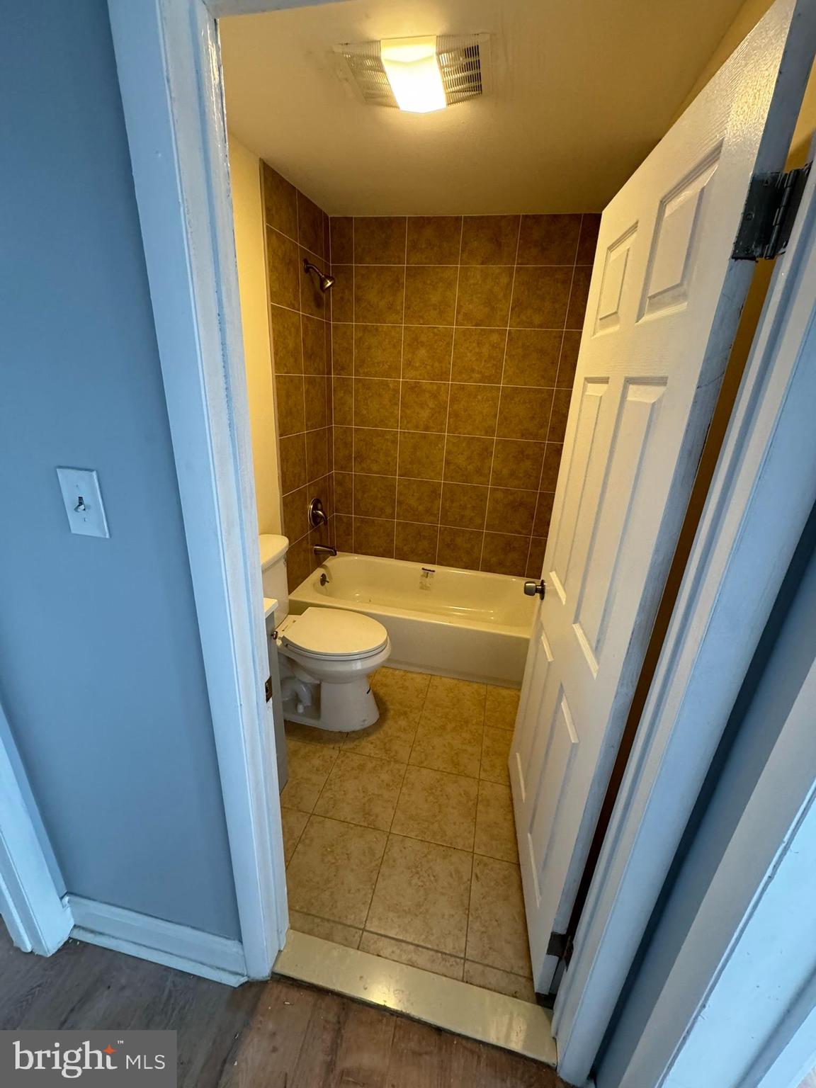 509 Laurel Street Beverly, NJ 08010 - Photo 15 of 47 a bathroom with a granite countertop shower and a sink