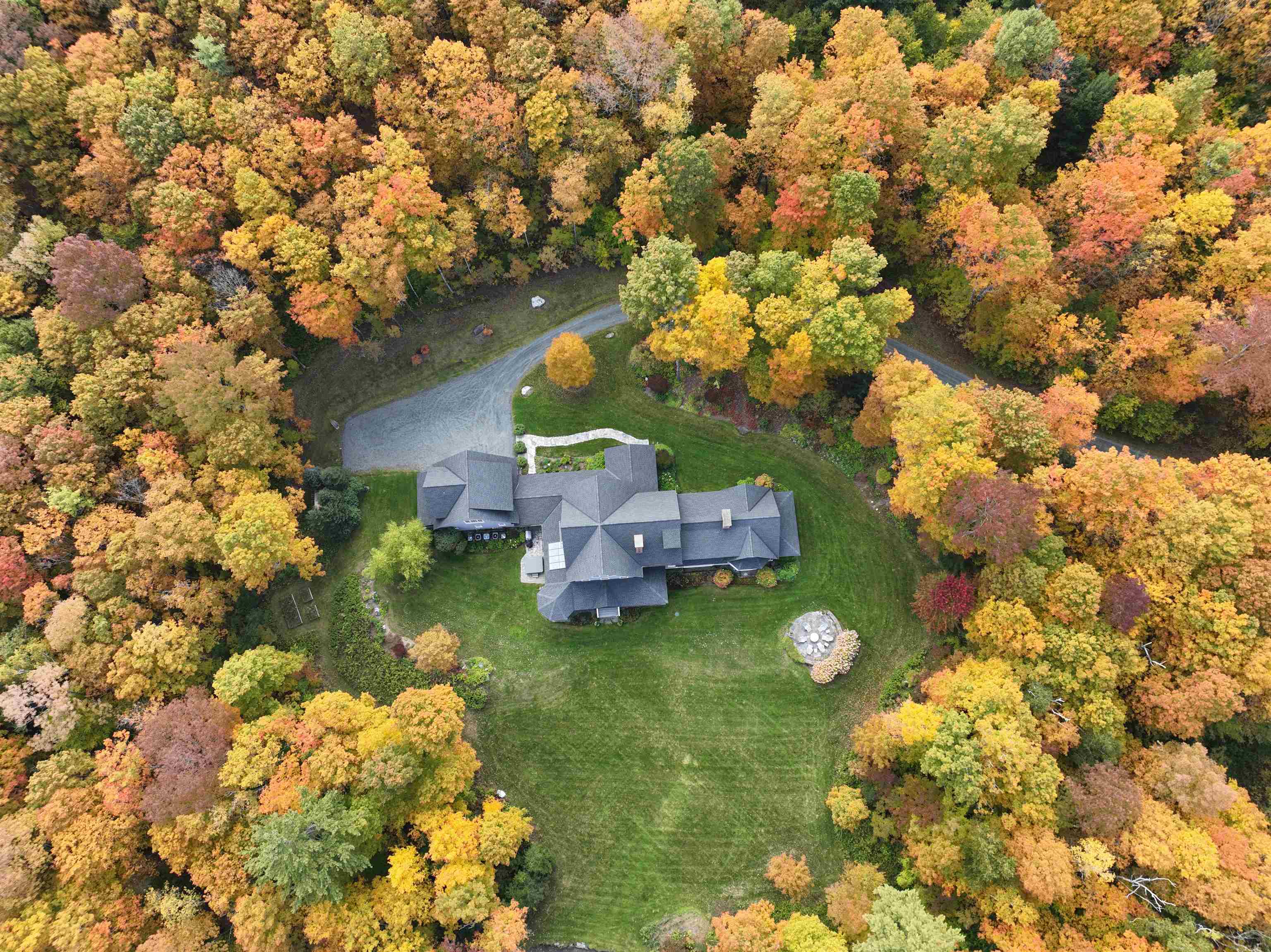 5893 Stage Road Barnard, VT 05091 - Photo 4 of 48