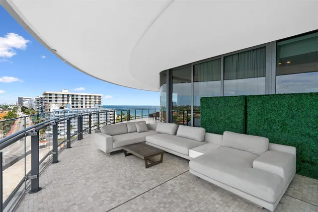 $3,500,000 | 8701 Collins Avenue, Unit 805, Miami Beach, FL 33154