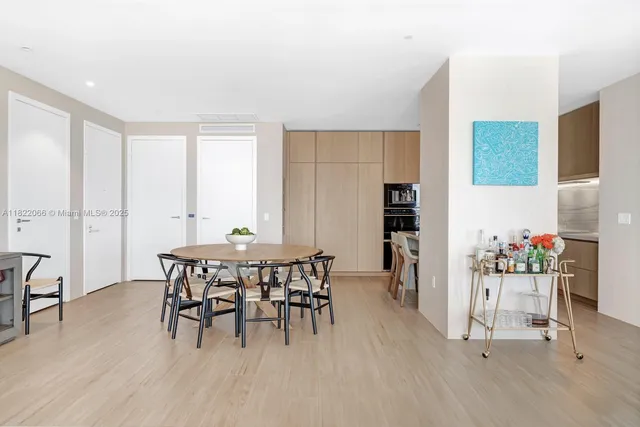 $3,500,000 | 8701 Collins Avenue, Unit 805, Miami Beach, FL 33154