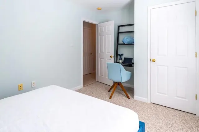 $35,000 | 12 Lafayette Place, East Hampton, NY 11937