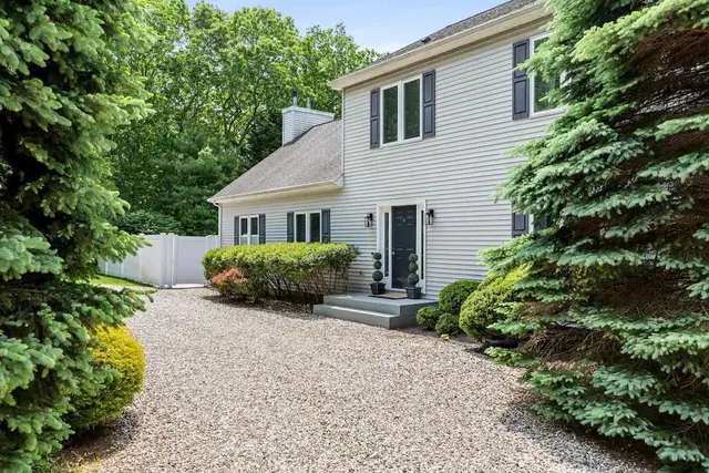 $35,000 | 12 Lafayette Place, East Hampton, NY 11937