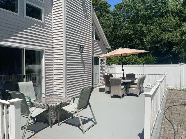 $35,000 | 12 Lafayette Place, East Hampton, NY 11937