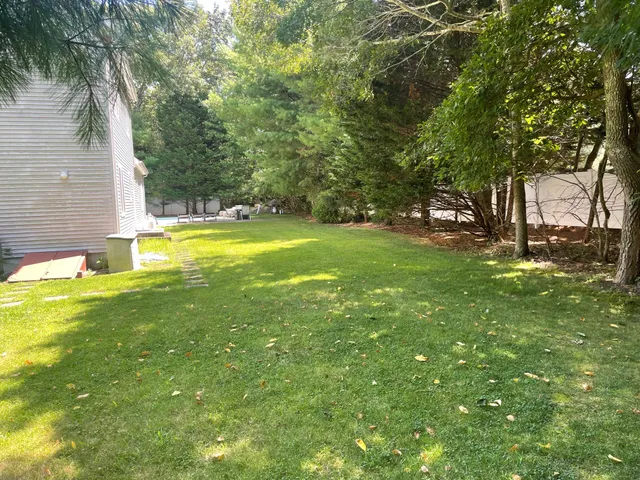 $35,000 | 12 Lafayette Place, East Hampton, NY 11937