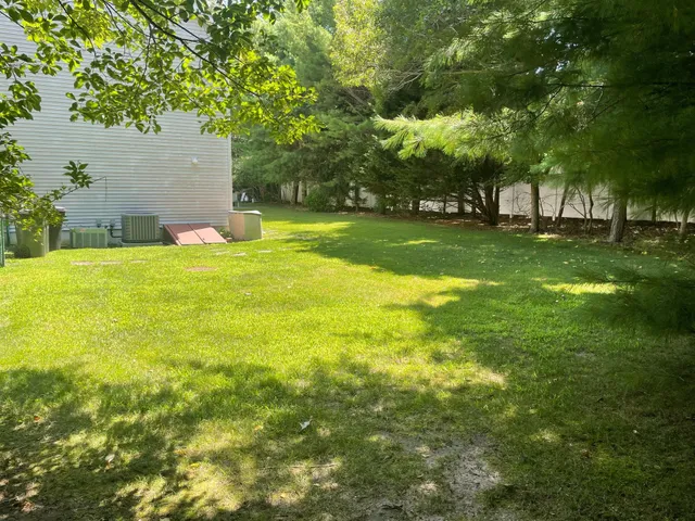 $35,000 | 12 Lafayette Place, East Hampton, NY 11937