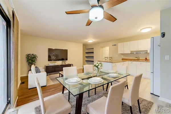 $198,880 | 610 Summer Winds Lane, Unit F, St. Peters, MO 63376