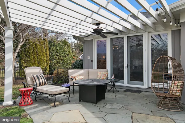 $1,500,000 | 10 Carvel Road, Annapolis, MD 21409