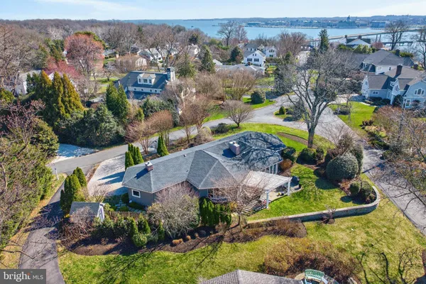 $1,500,000 | 10 Carvel Road, Annapolis, MD 21409