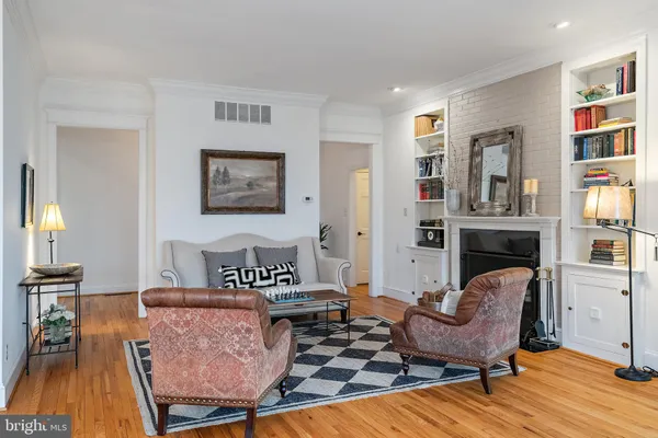 $1,500,000 | 10 Carvel Road, Annapolis, MD 21409