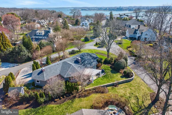 $1,500,000 | 10 Carvel Road, Annapolis, MD 21409