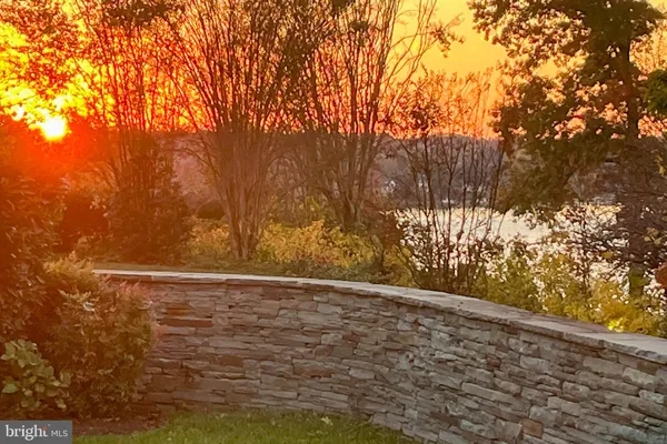 $1,500,000 | 10 Carvel Road, Annapolis, MD 21409