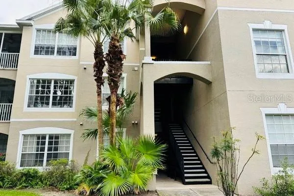 a view of a entryway of the house