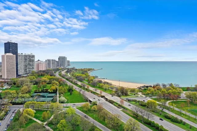 $130,000 | 4960 North Marine Drive, Unit 1518, Chicago, IL 60640