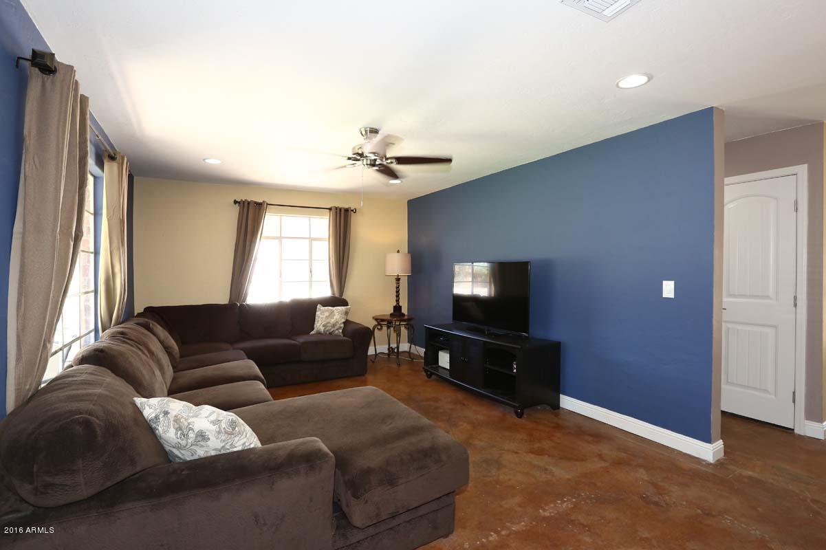 1832 East Roma Avenue Phoenix, AZ 85016 - Photo 10 of 27 Great Room
