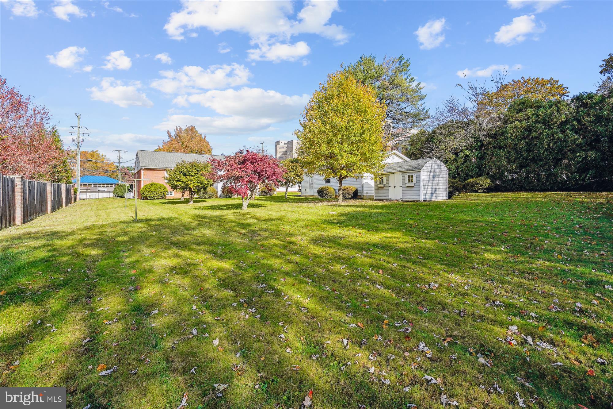 10607 Judicial Drive Fairfax, VA 22030 - Photo 11 of 60 a view of a volley ball court