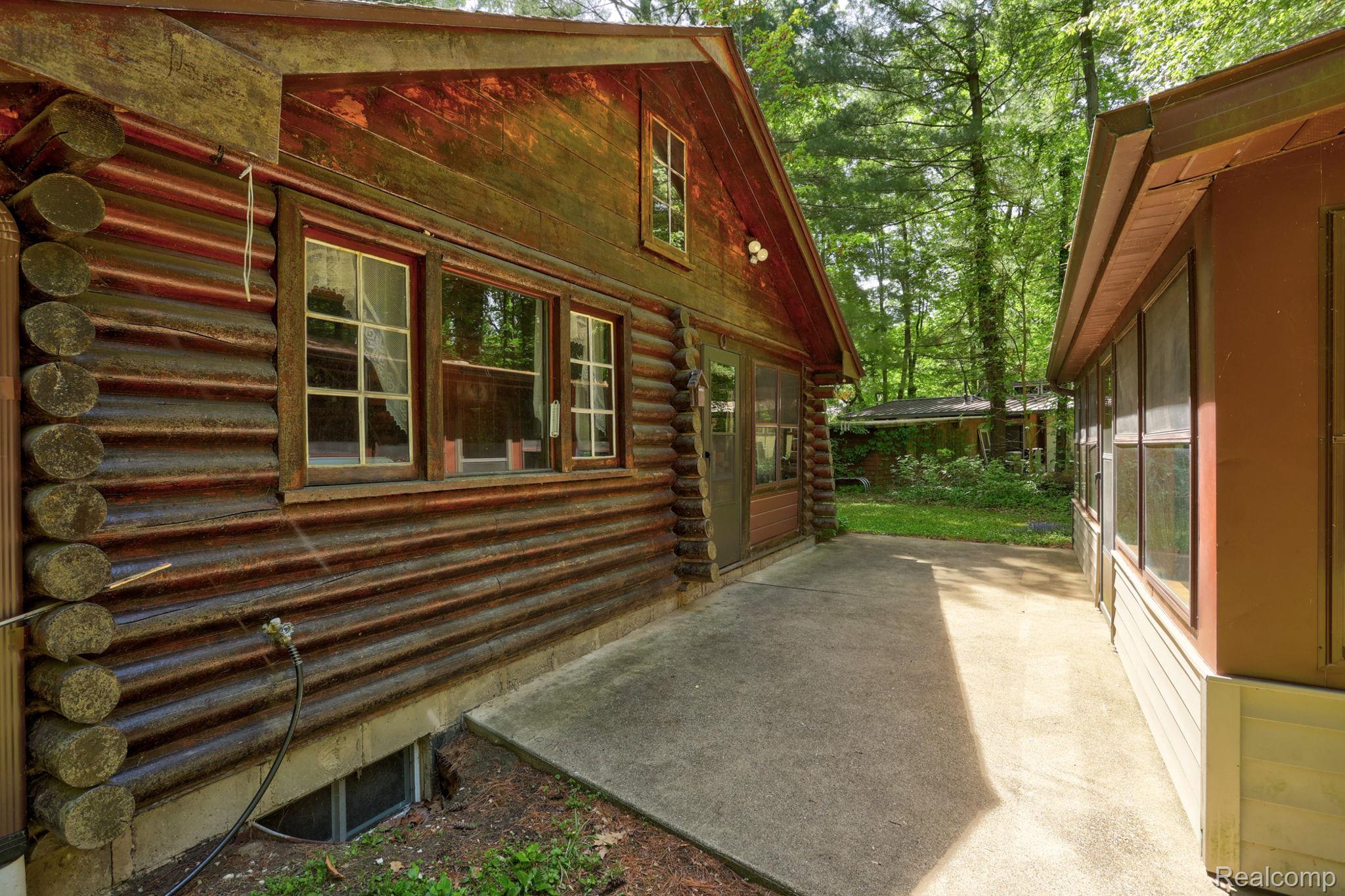 3814 South Towerline Road Bridgeport, MI 48722 - Photo 37 of 52 37-web-or-mls-3814 S Towerline Rd Bridgeport-37.jpg