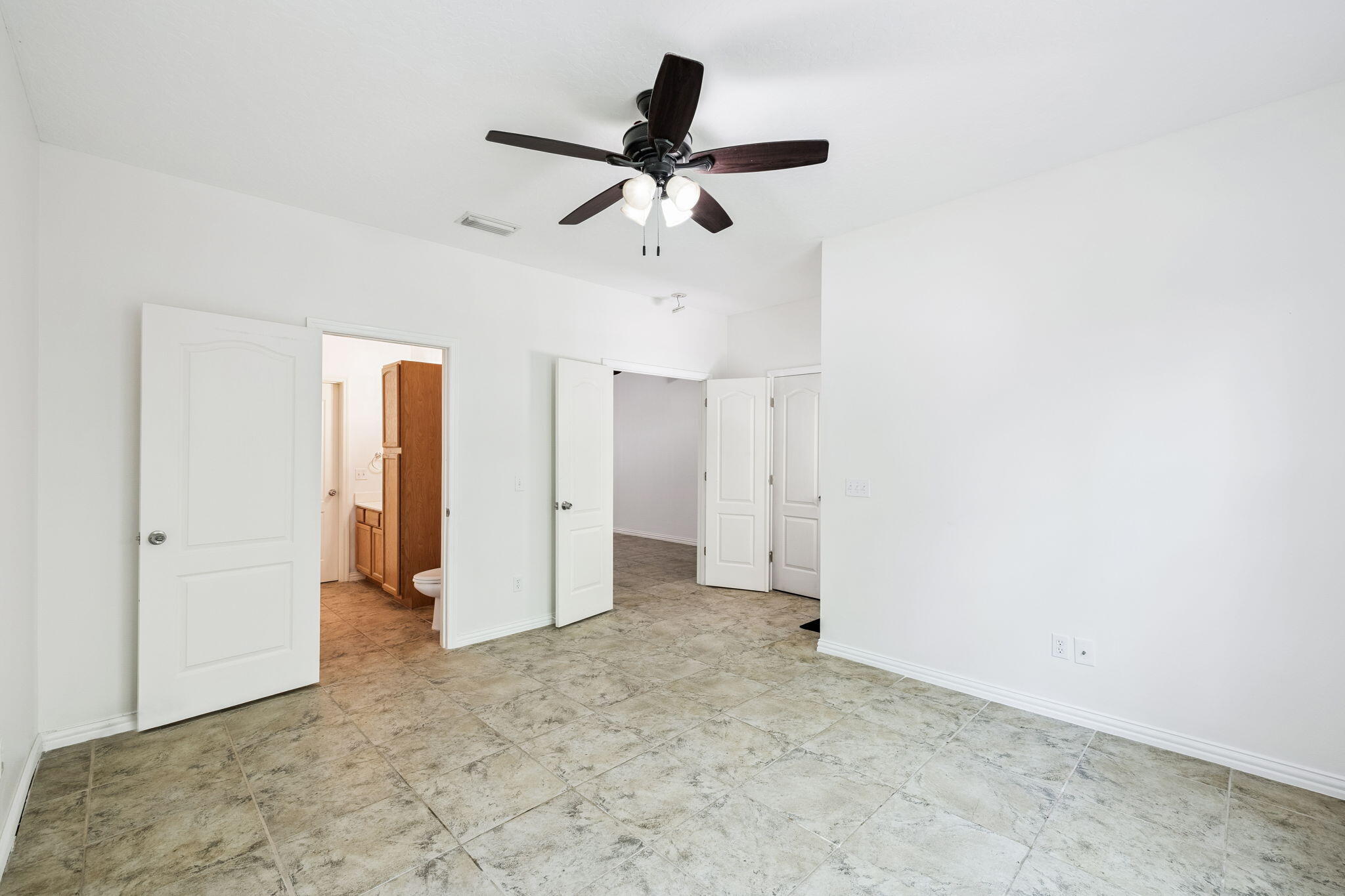 122 Dolphin Road, Unit 3 Mary Esther, FL 32569 - Photo 11 of 29 11Array_122DolphinRd-48