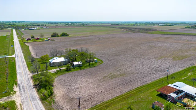 a view of an outdoor space and tv