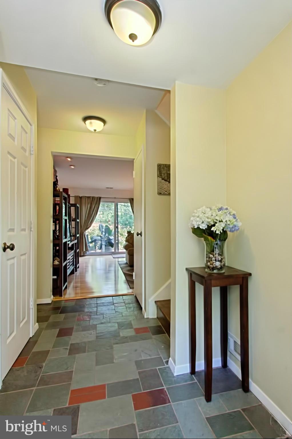 1745 Ivy Oak Square Reston, VA 20190 - Photo 4 of 30 Foyer