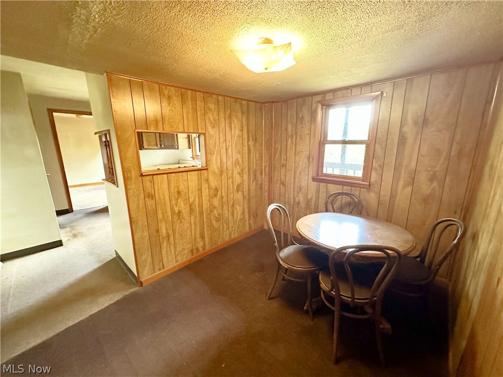 415 Genteel Ridge Road Wellsburg, WV 26070 - Photo 8 of 22 Dining Area