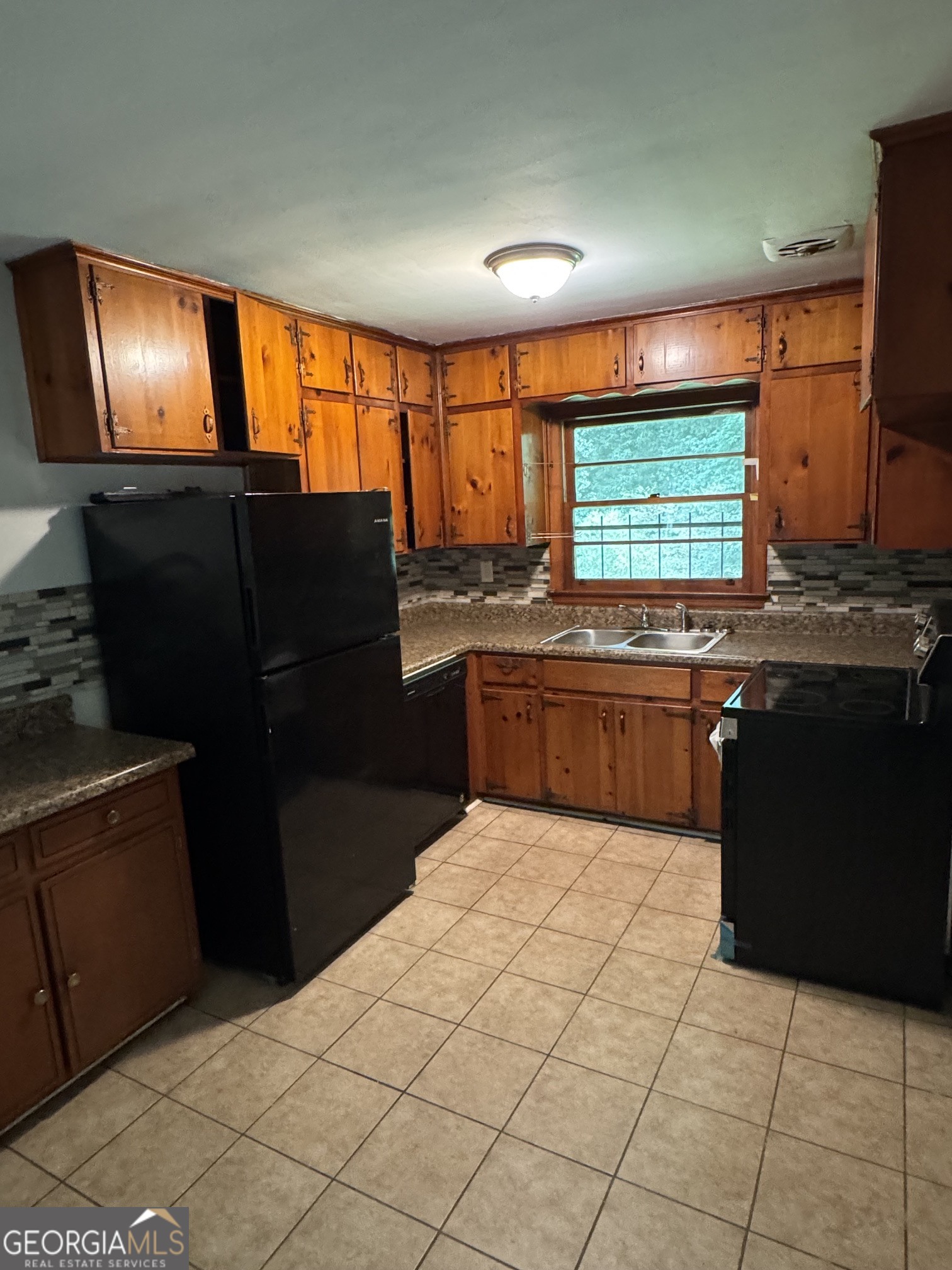 2164 Pemberton Road Southwest Atlanta, GA 30331 - Photo 6 of 12 Gallery Image 6