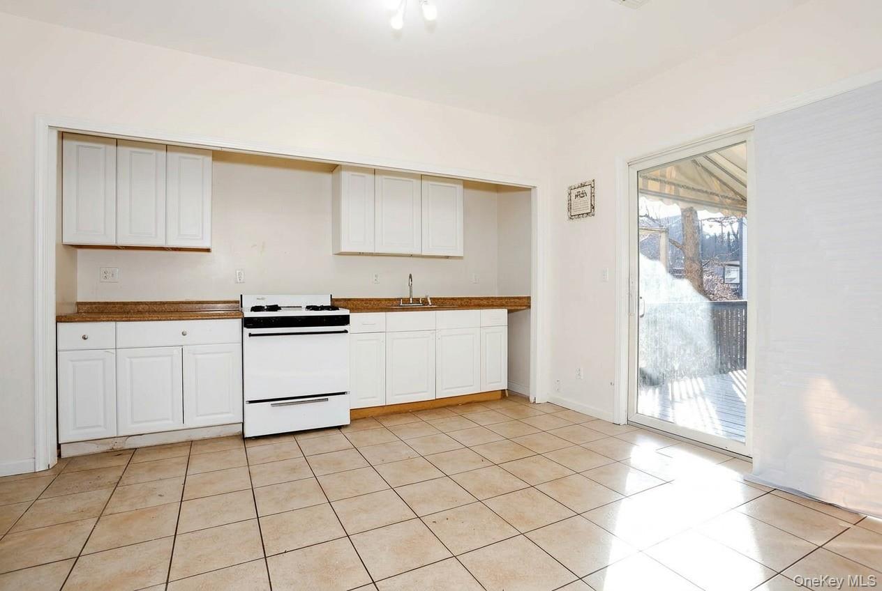 11 Laura Place, Unit 2 Spring Valley, NY 10977 - Photo 14 of 49
