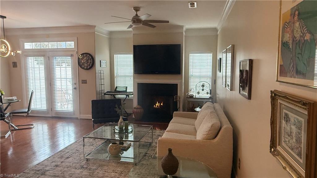 3464 Basalt Court High Point, NC 27265 - Photo 11 of 40 Living Room