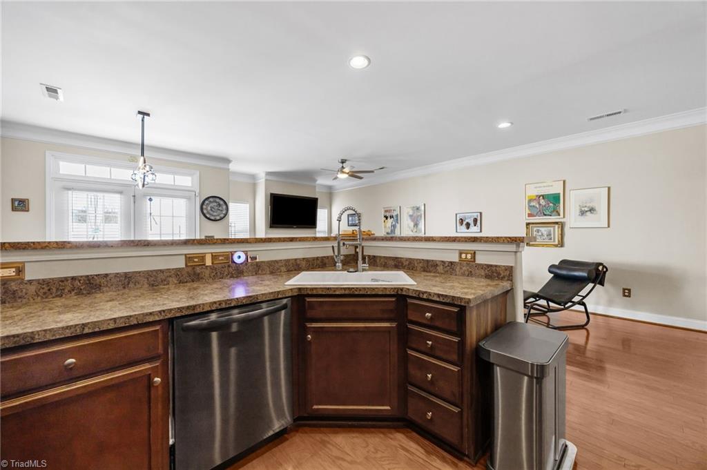 3464 Basalt Court High Point, NC 27265 - Photo 13 of 40 Kitchen