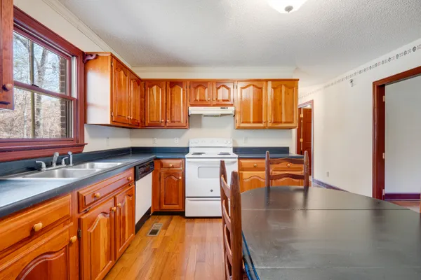 $525,000 | 641 Riverbend Drive, Jasper, TN 37347
