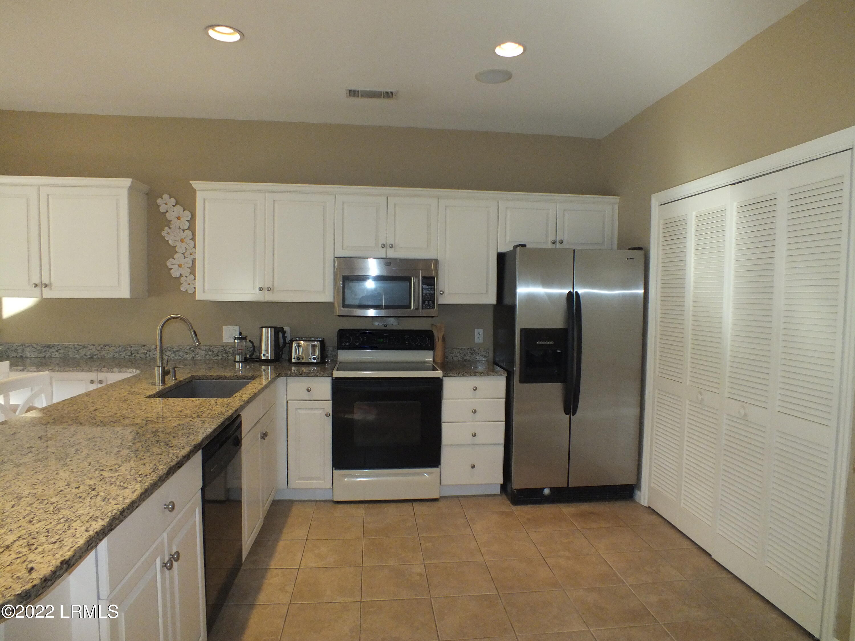 714 North Reeve Road St. Helena Island, SC 29920 - Photo 9 of 47 DSCF4578