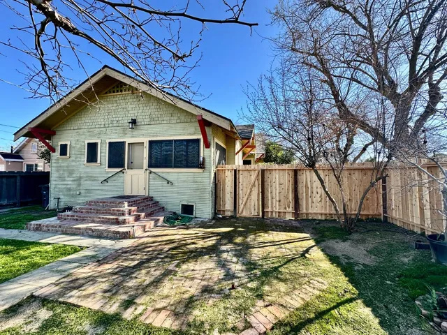 $425,000 | 1059 Q Street, Newman, CA 95360