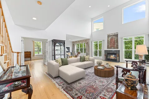 $1,250,000 | 47 Holabird Circle, Highwood, IL 60040