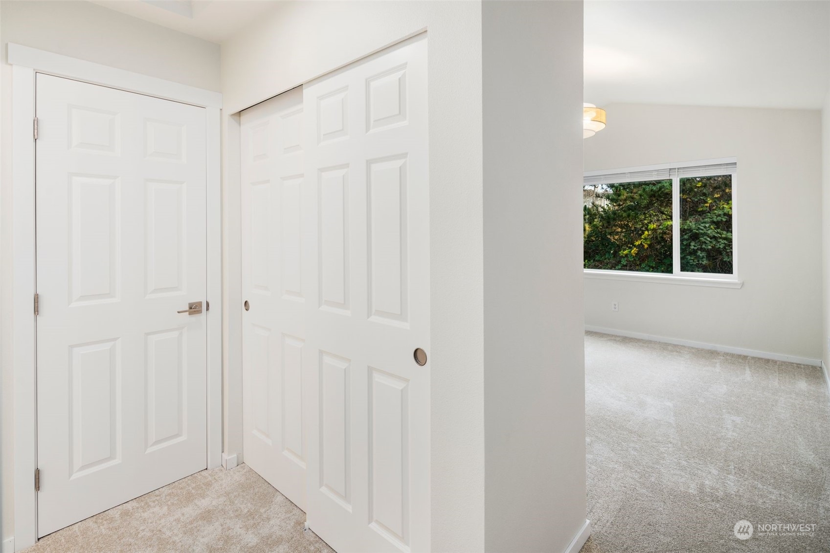 19126 110th Place Southeast Renton, WA 98055 - Photo 27 of 40 an empty room with windows