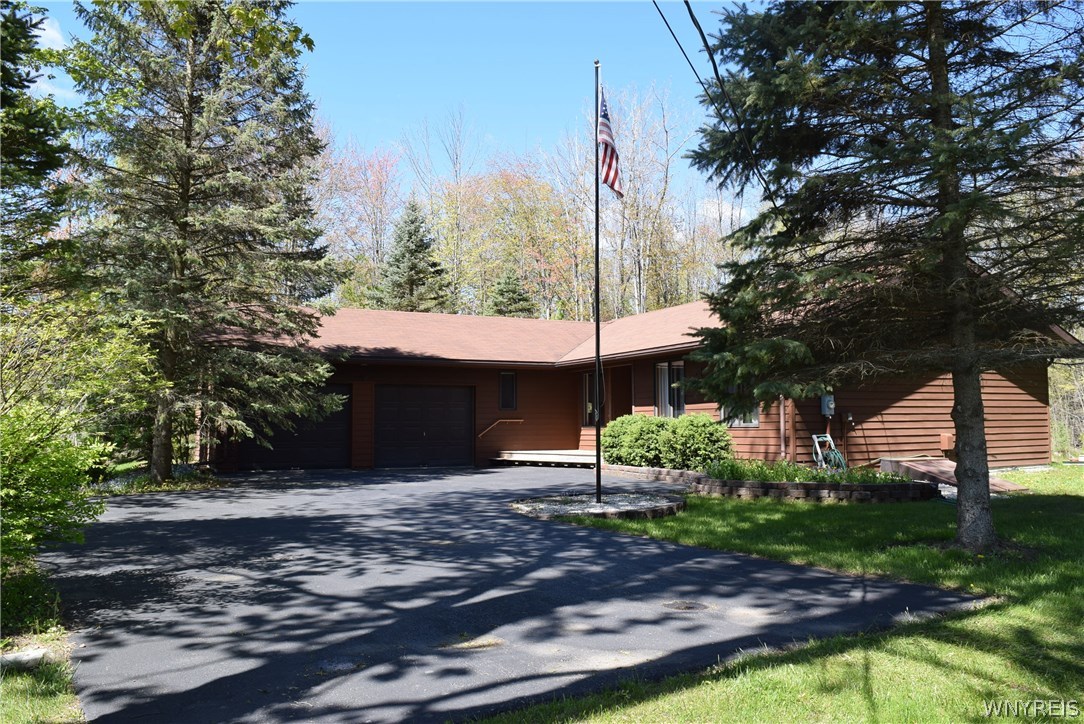 595 Scribner Road Pembroke, NY 14036 - Photo 1 of 1