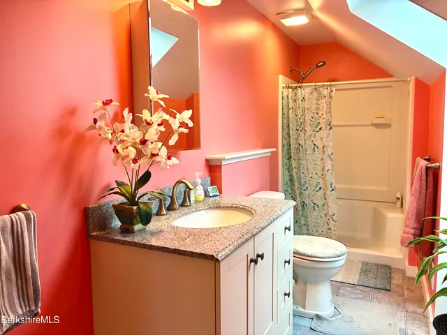 $360,000 | 135 Allengate Avenue, Pittsfield, MA 01201