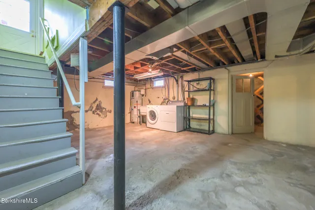 $360,000 | 135 Allengate Avenue, Pittsfield, MA 01201