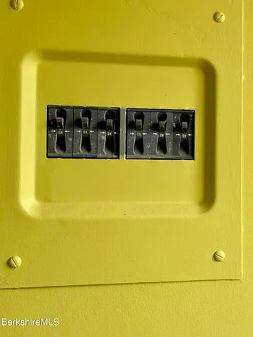 $360,000 | 135 Allengate Avenue, Pittsfield, MA 01201