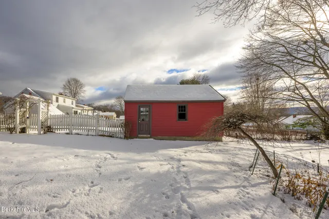 $360,000 | 135 Allengate Avenue, Pittsfield, MA 01201