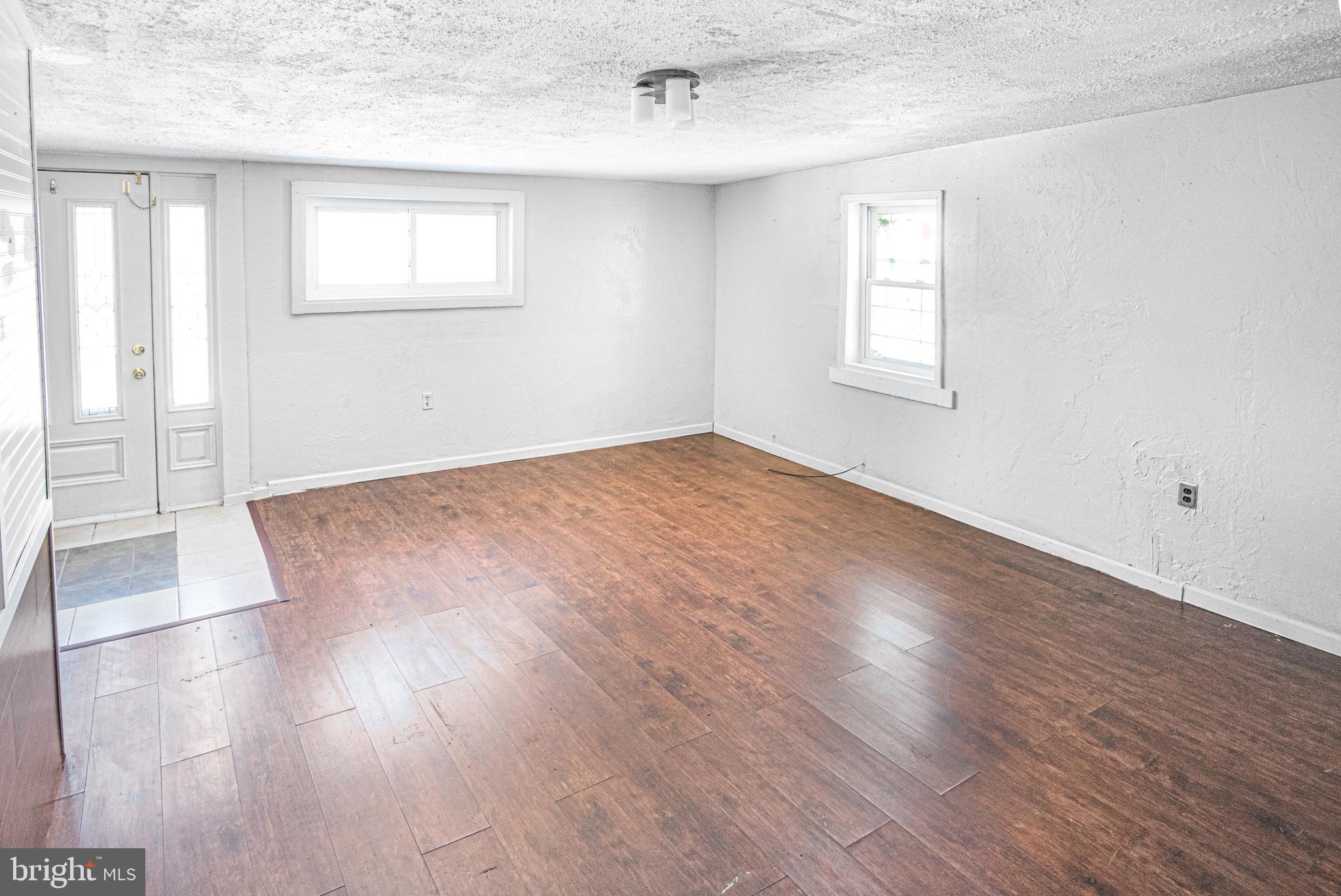 6130 Carlisle Road Dover, PA 17315 - Photo 3 of 20