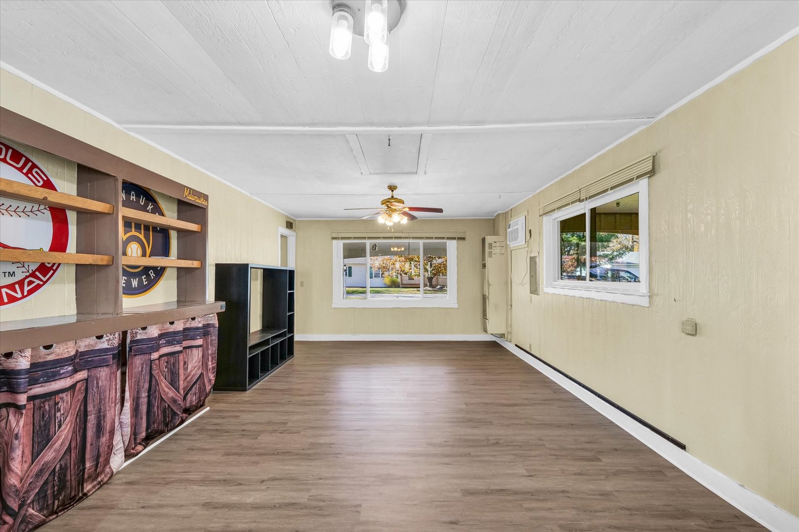 101 Delmar Catlin, IL 61817 - Photo 18 of 32 a view of an empty room with furniture and a window