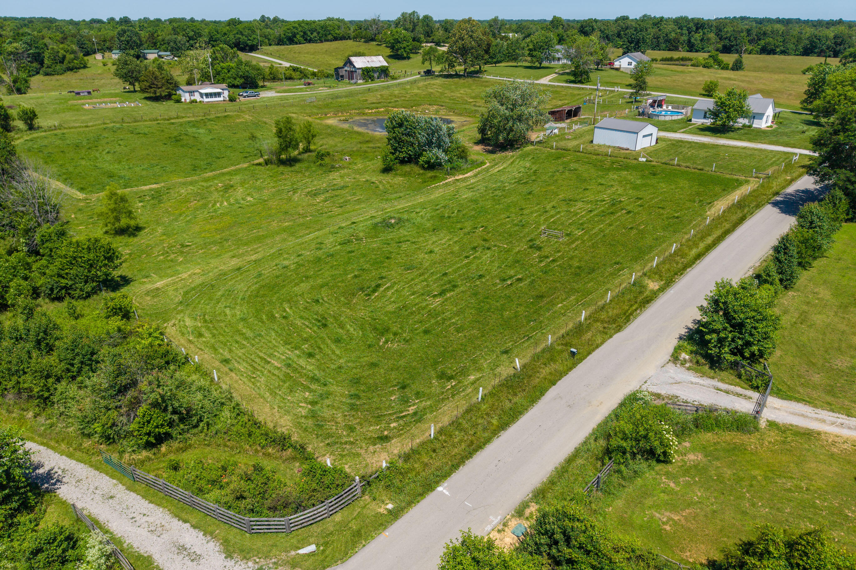 1160 Hopewell Road Harrodsburg, KY 40330 - Photo 43 of 51 20260602-1160-Hopewell-Rd-drone-fh-014_w